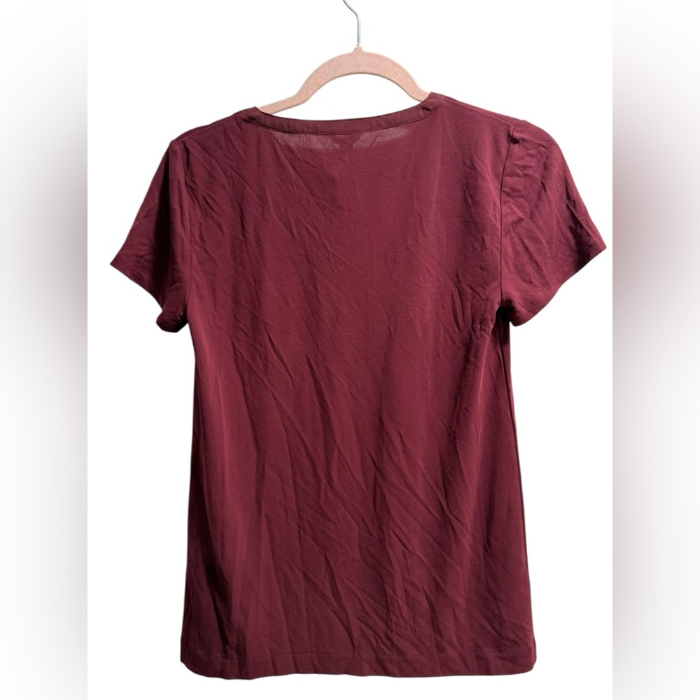 Ann Taylor short sleeve blouse with a keyhole neckline, Burgundy, NWT, Small